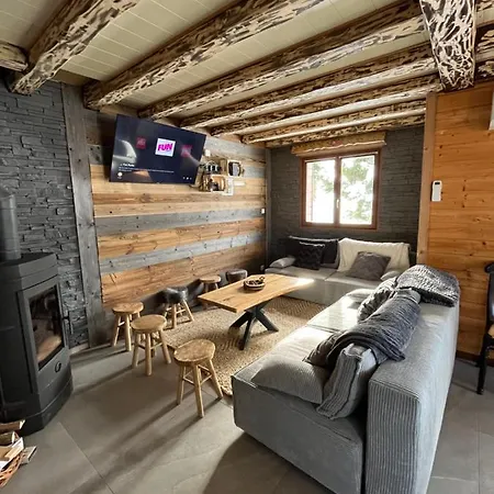 Les Sapins Sauna Au Pied Des Pistes 木屋