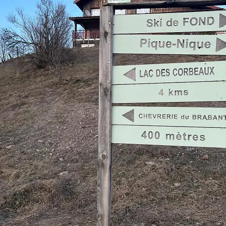 Les Sapins Sauna Au Pied Des Pistes Domek alpejski *